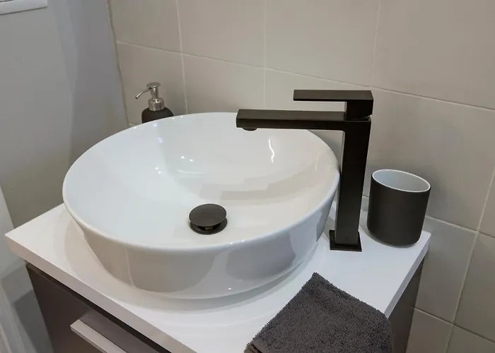 Super Modern And Design Apartment, A Due Passi Dai Navigli *