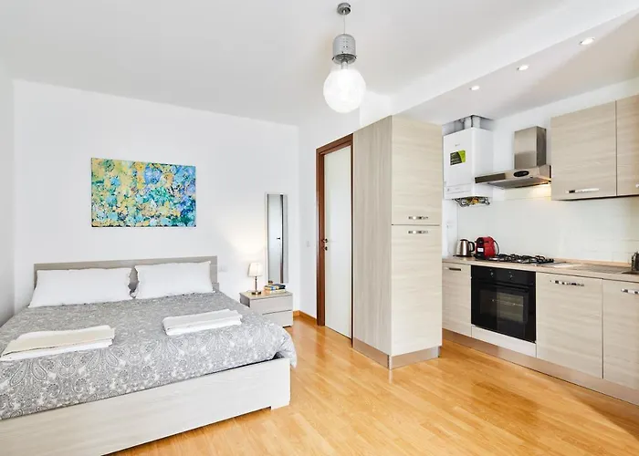 Lägenhet House Naviglio Grande 15 Minutes To Duomo Milano