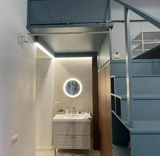 Lovely Flat In Bocconi Apartament *