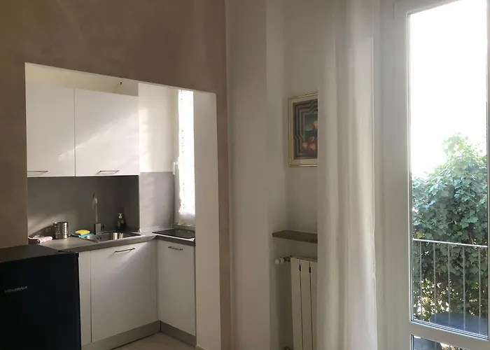 Lovely 2 With Small Garden *