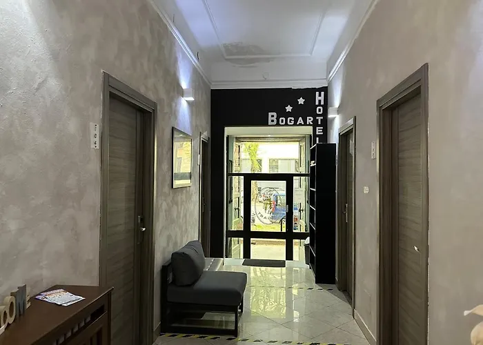 Bogart Hotel 2*