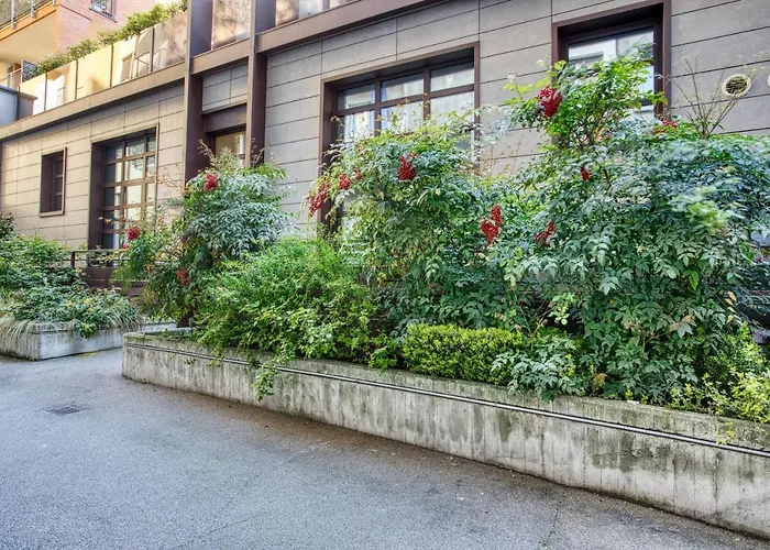 Joivy Charismatic 1-bed Flat With Parking