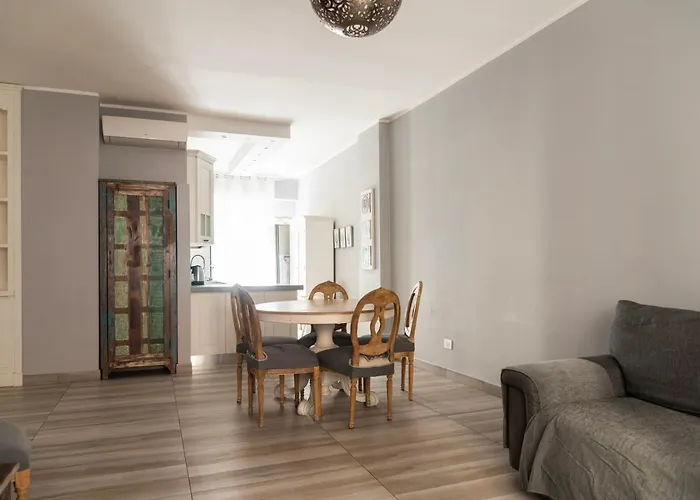 Youhosty - Napoli 35 米兰