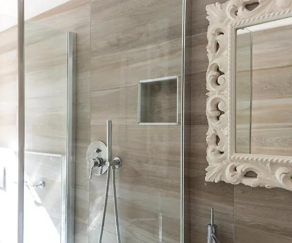 Youhosty - Napoli 35 米兰