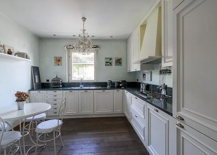 Apartament Montenapoleone-duomo Attico Di Lusso E Parcheggio Privato Mediolan