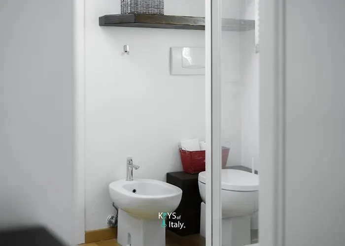 Keys Of Italy - Pontaccio 2 Your Refuge Rouge شقة