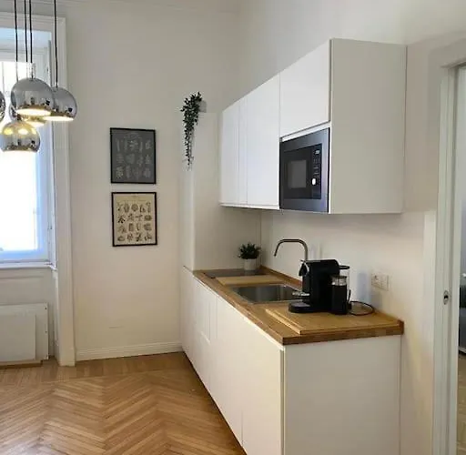 Lejlighed Bnbutler - Guercino, 8 - Renovated Design *