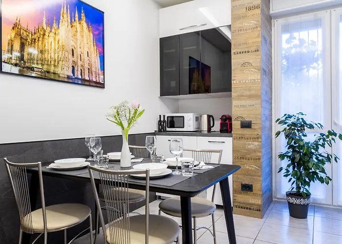 Grazioso Metro Vicinissima Facile Per Arrivare A Duomo Milan