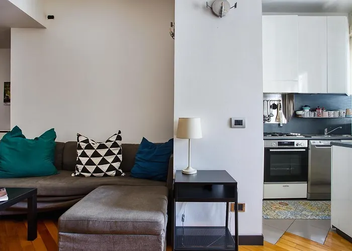 Joivy Attractive Flat Near Citylife Apartment *