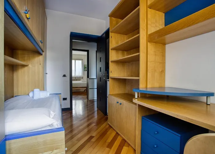 Joivy Attractive Flat Near Citylife Apartment *