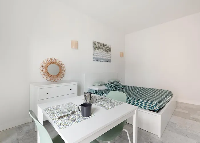 Comfy X2 - 1,1 Km Far From Iulm University! Apartamento *