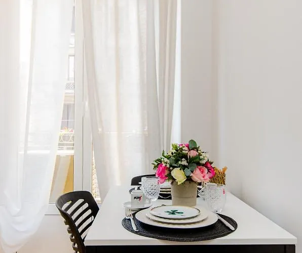 Schiaparelli 4 * מילאנו