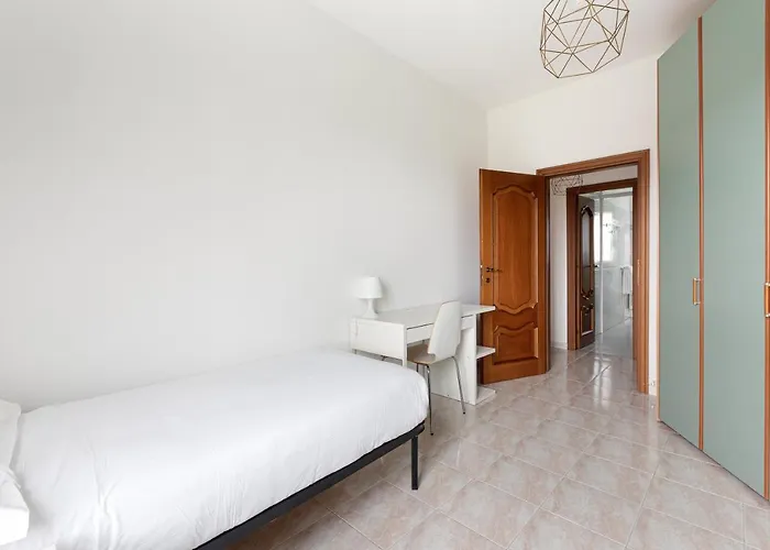 Guesthost - Bonola Mm1 Comfy Apartamento Milán