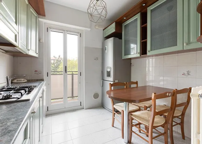 Guesthost - Bonola Mm1 Comfy Apartamento