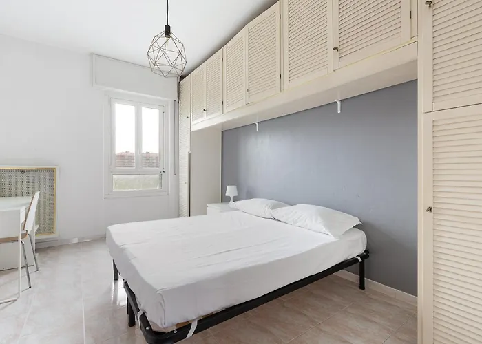 Guesthost - Bonola Mm1 Comfy * Milán