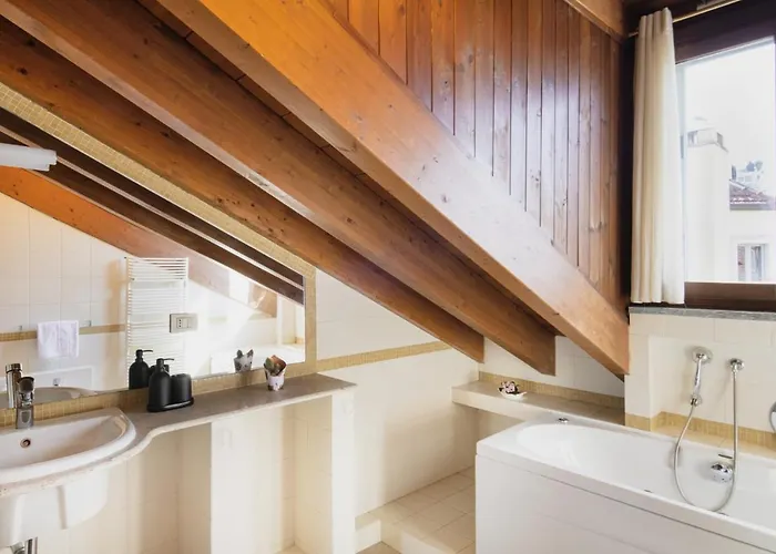 Easylife - Esclusivo Attico In S Babila * Milan