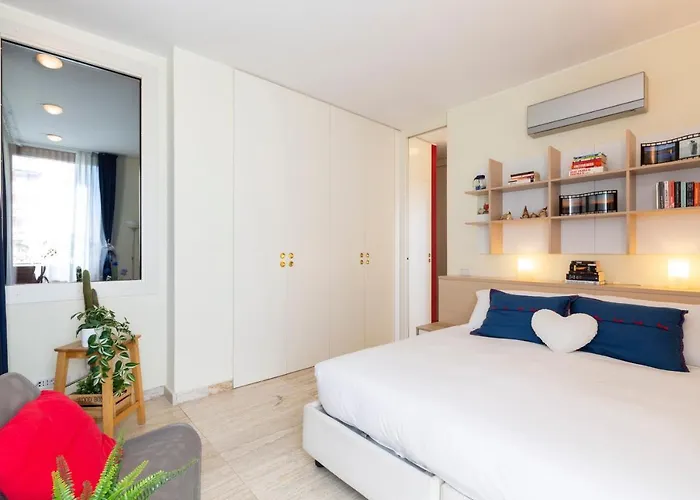 Twins - Tolstoj District شقة ميلان