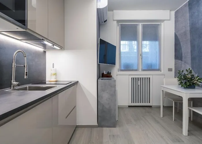 Easylife - - Redi 28 - Porta Venezia Apartament *