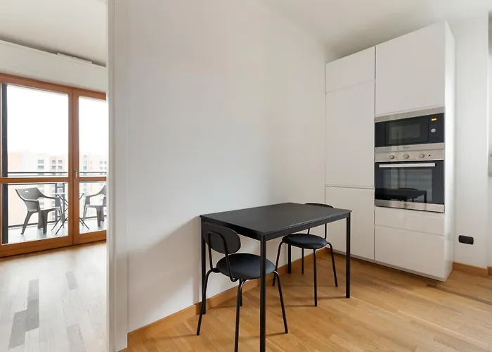 Hotel Comfy X3 - With Balcony *