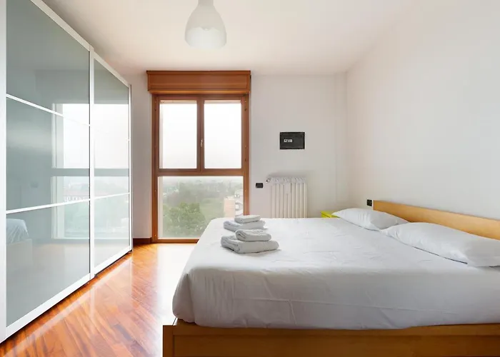 Guesthost - Milano-rubattino Comfy - With 2 Terrace Milano