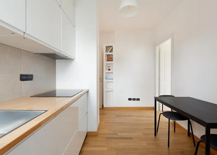 Hotel Comfy X3 - With Balcony