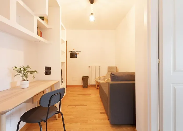 Comfy X3 - With Balcony