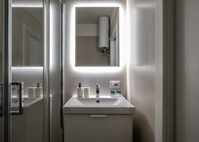 Life House-red San Siro & Duomo 아파트 밀라노