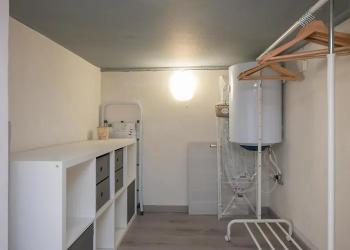 I Host - Neera 22 아파트 *