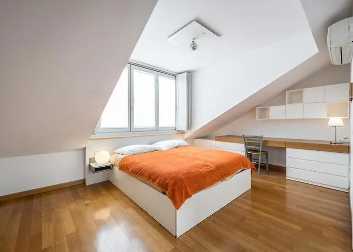 The Orange Attic - Navigli Area * מילאנו