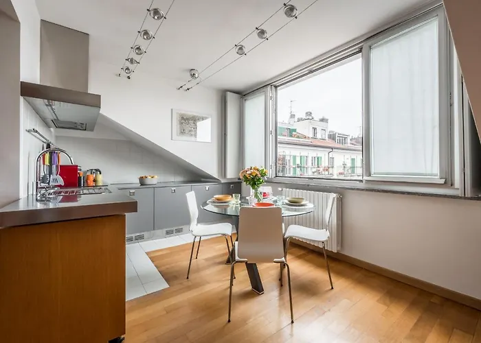 The Orange Attic - Navigli Area * מילאנו