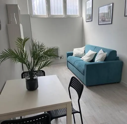 Urban Flat In - 2026 Renovated 米兰