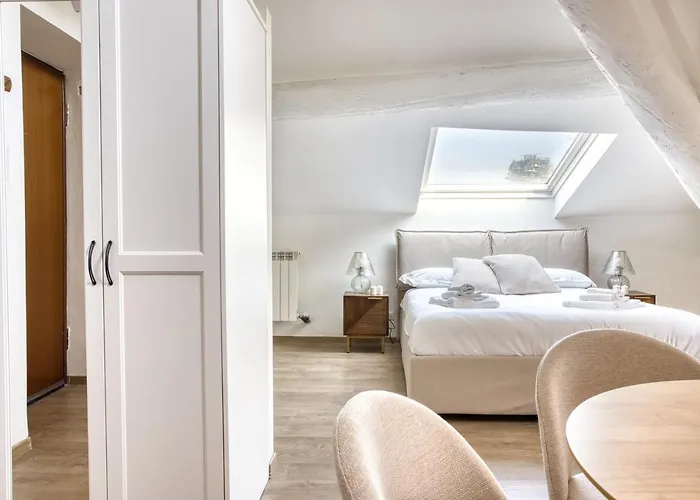 דירה Hostmate - Milano- Corso - Garibaldi מילאנו