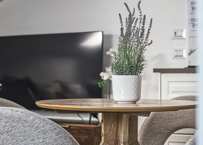 Hostmate - Milano- Corso - Garibaldi Apartamento Milão