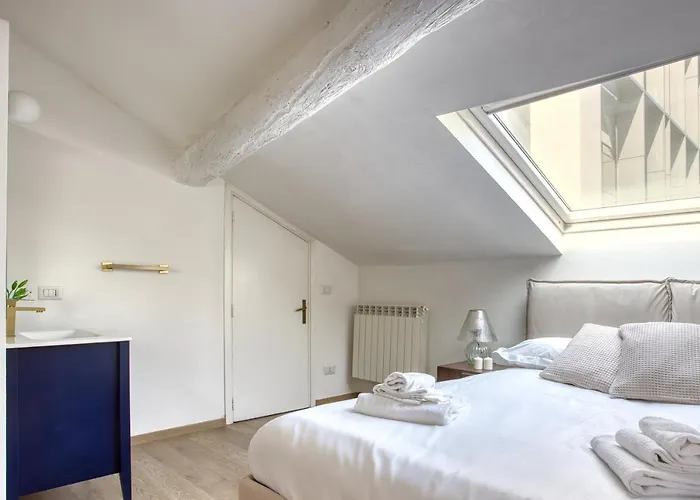 דירה Hostmate - Milano- Corso - Garibaldi מילאנו