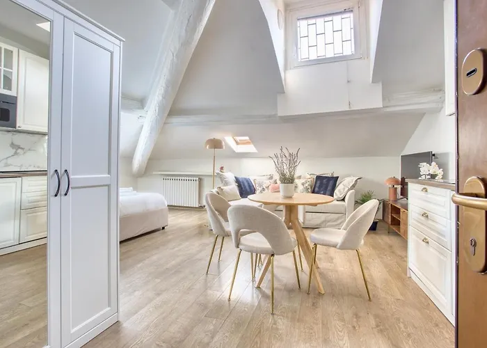 Hostmate - Milano- Corso - Garibaldi Apartamento Milão