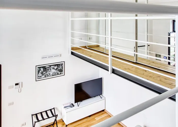 Appartement Joivy Charismatic 1-bed Flat With Parking Milan