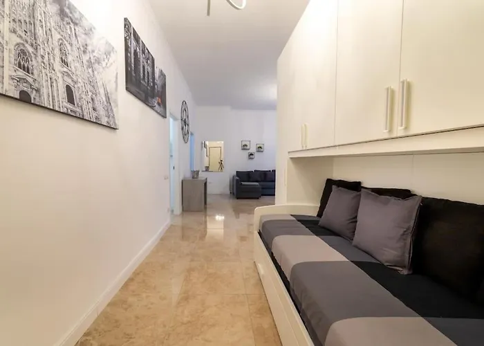 San Babila - Luxury Milanese *