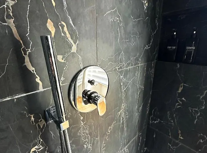 Appartement Luro - Fondazione Prada - Metro M3 *