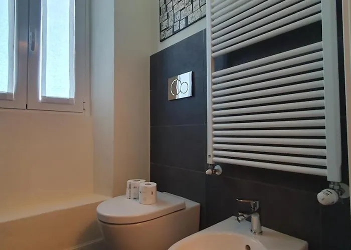 Bnbutler - Aselli, 14 - Comodo E Luminoso Apartment