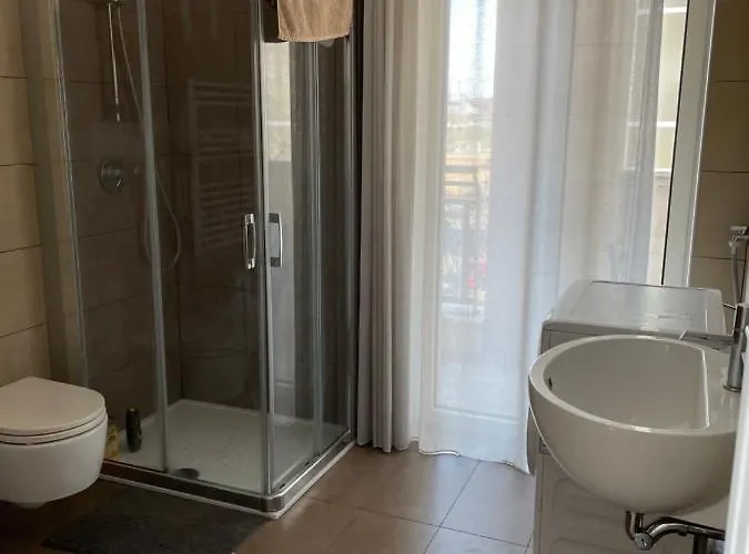 Confortevole Bilocale In Largo Marinai D'italia