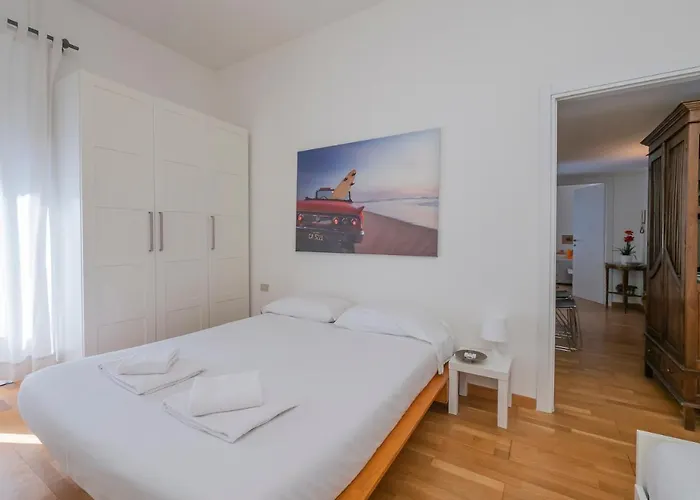 Luxury Flat Between Navigli And Duomo - Sambuco *
