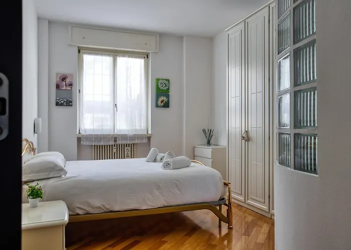 Joivy Attractive Flat Near Citylife Apartment