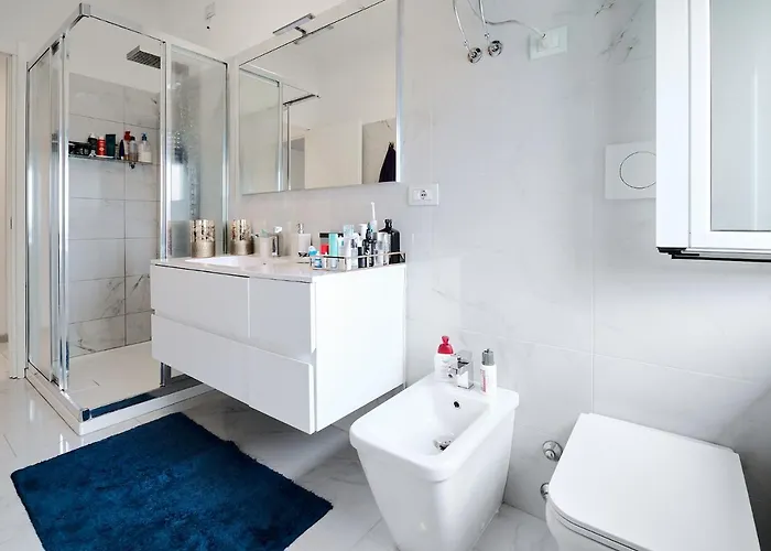 Lux 180sqm Flat - Entire Last Floor