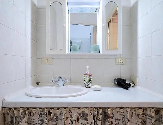 Xenia - Elegant Flat In The Center Of Mailand