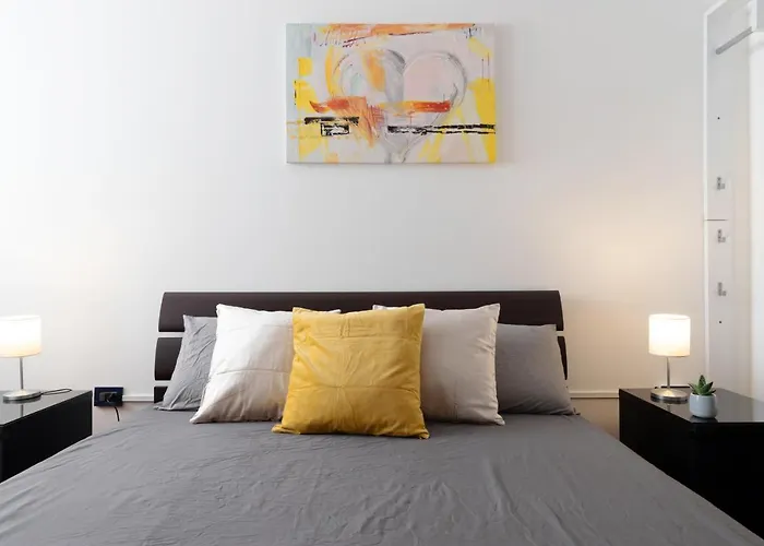 Terrace At 20 Minutes From Duomo - Homeunity Appartement Milaan