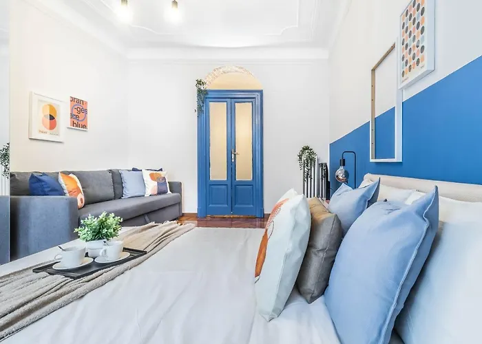 Center Elegant Flat 4-pax - Metro M1 - Fast Wifi - Ac & Balcony Apartmán Milán