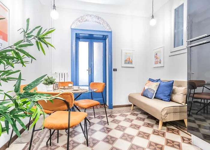 Apartmán Center Elegant Flat 4-pax - Metro M1 - Fast Wifi - Ac & Balcony Milán