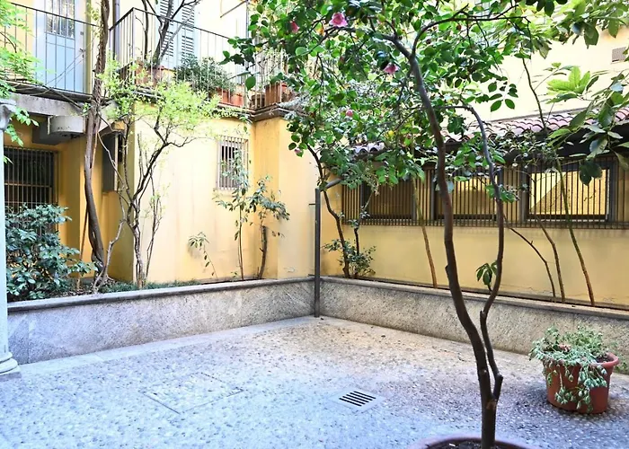 Le Guglie In Piazza Castello - Centro Storico *