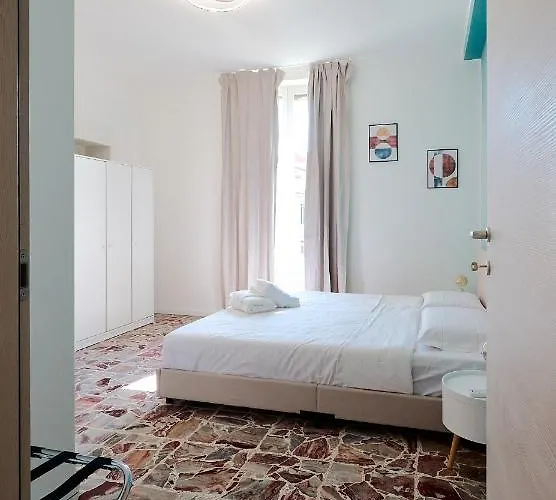 Suity I Cozy Leila מילאנו