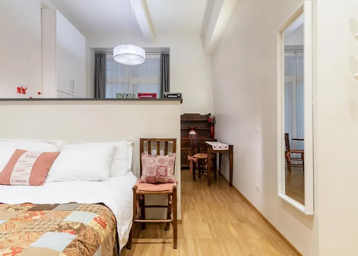 La Casa Colorata - Flats In - Bocconi Appartement Milaan